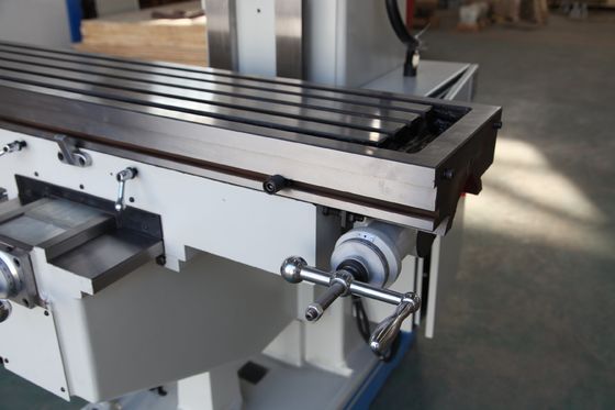 Freitragende Struktur-Drehkopf-Bohrmaschine CNC-Universalität