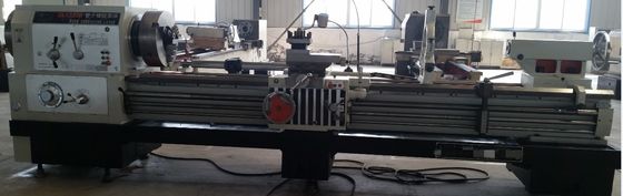 Horizontale Drehbank-Oberflächenrauigkeits-Metallrohrgewinde-Maschine Cnc-QL1320