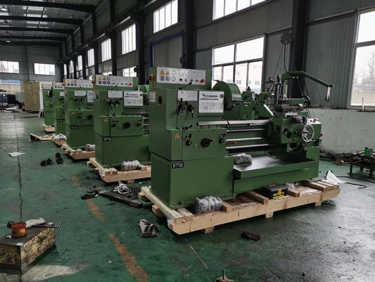 Horizontale Drehbank-Oberflächenrauigkeits-Metallrohrgewinde-Maschine Cnc-QL1320