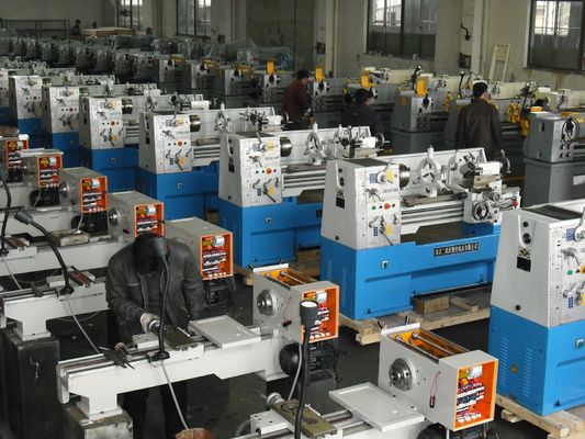 Tragen Sie widerstehende zylinderförmige Oberfläche der Metalldrehbank-Maschinen-1500mm